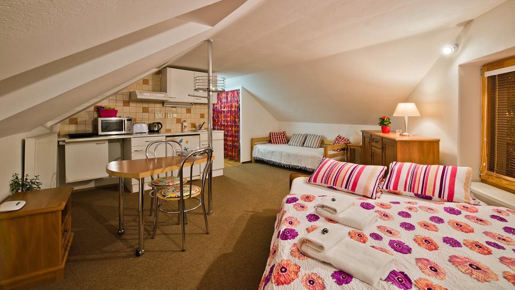 Apartmany V Podzamci Мельник Экстерьер фото